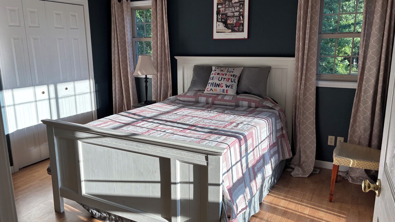 Photo of Bedroom in Stanford