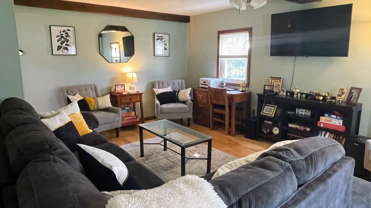 Photo of Livingroom in Burdett
