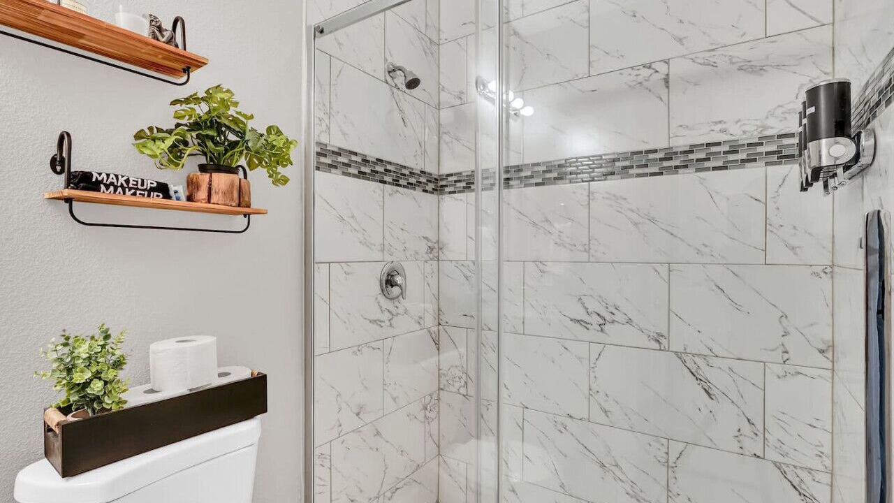 Photo of Bathroom in Poinciana