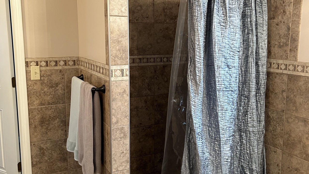 Photo of Bathroom in Mariah Hill
