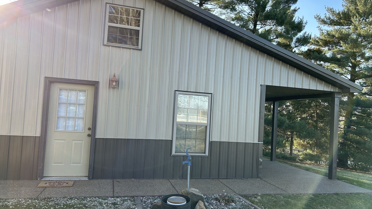 Photo of Outdoor in Mariah Hill