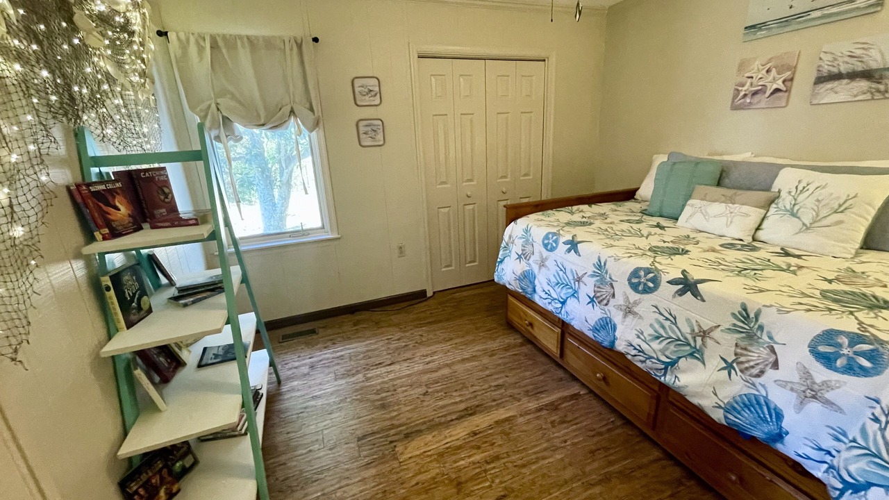 Photo of Bedroom in Grimstead