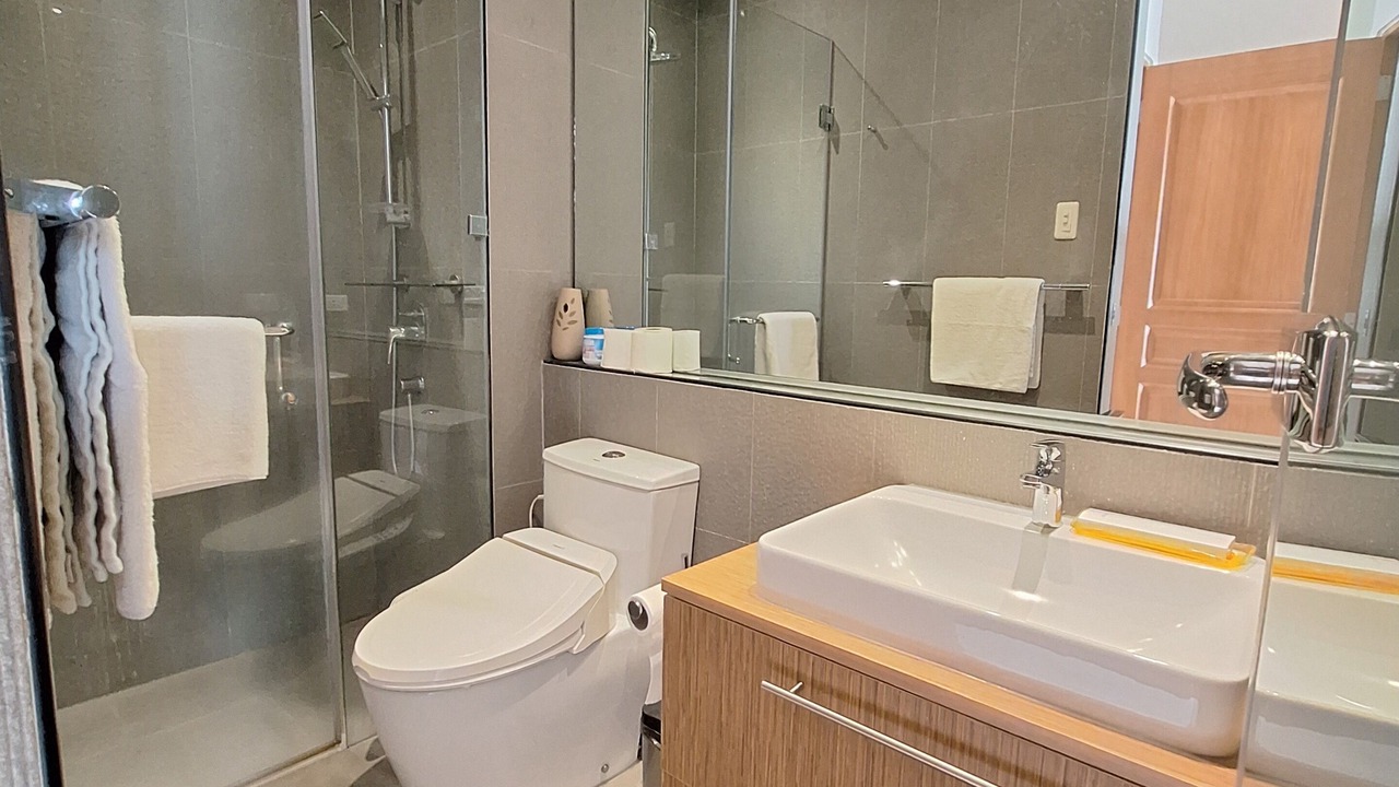 Photo of Bathroom in Ermita Night District
