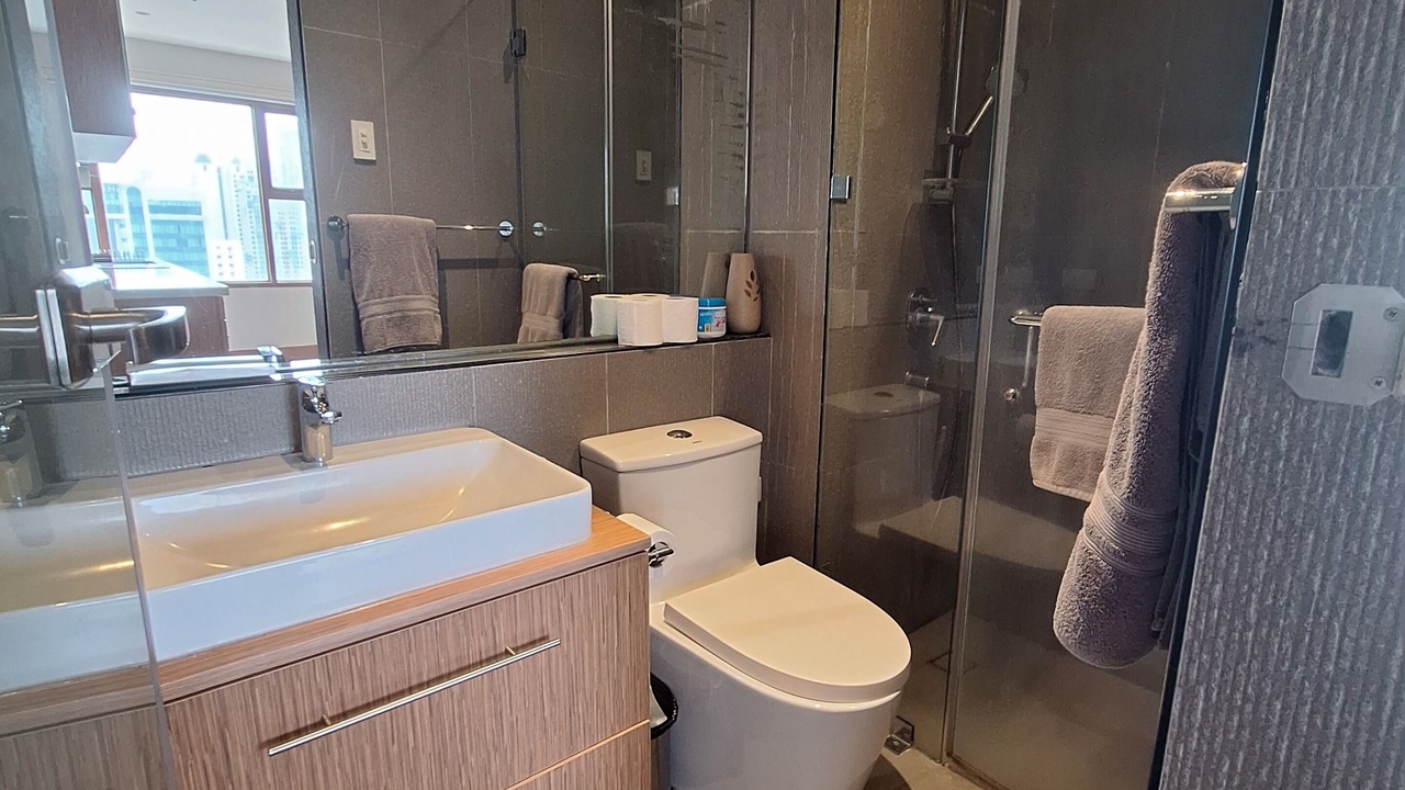 Photo of Bathroom in Ermita Night District