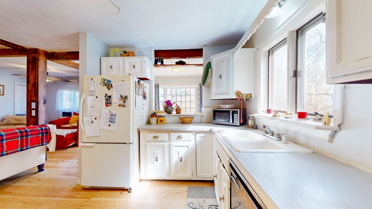 Photo of Kitchen in Cedar Bushes