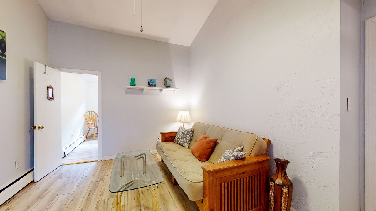 Photo of Livingroom in Cedar Bushes