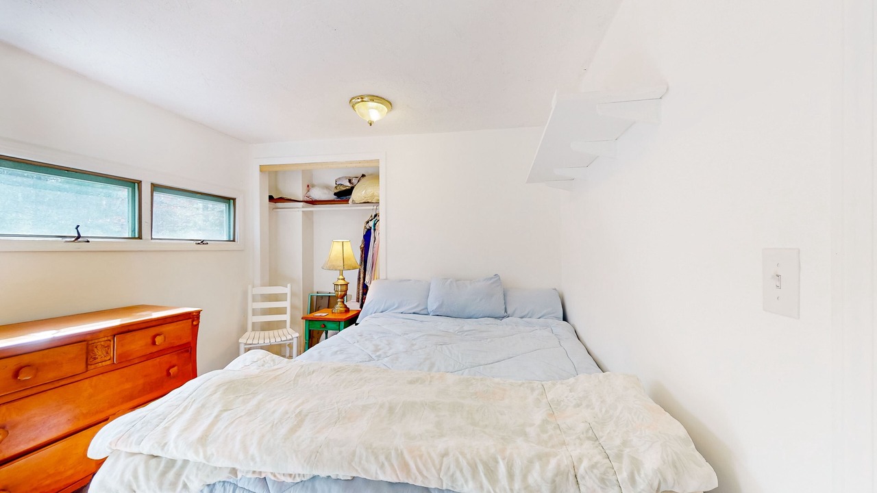 Photo of Bedroom in Cedar Bushes