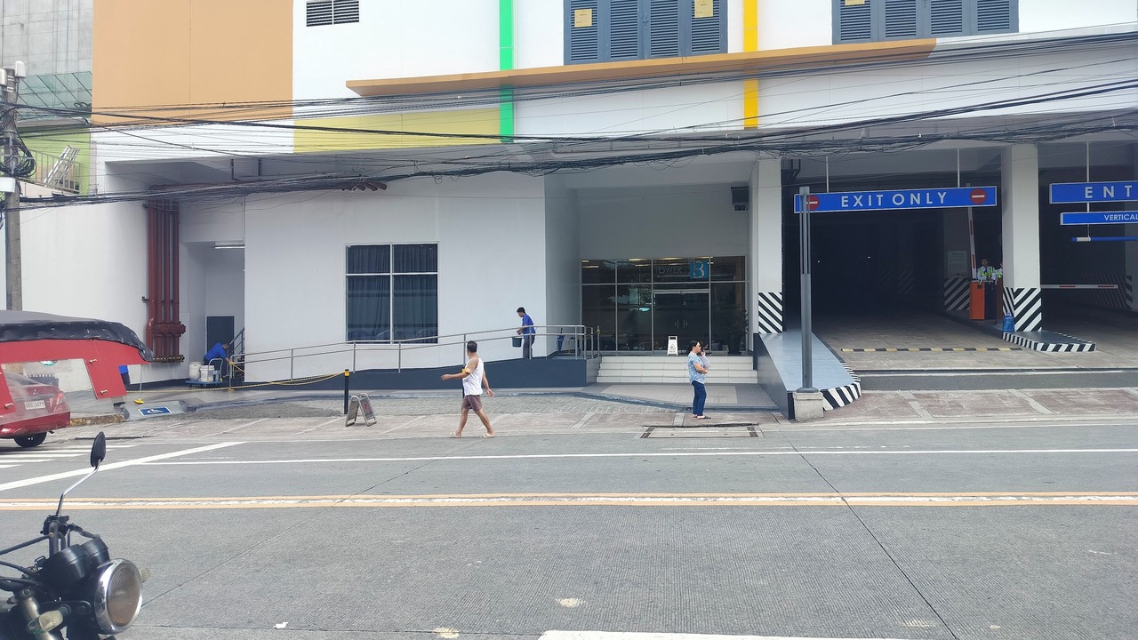 Photo of Others in South Triangle