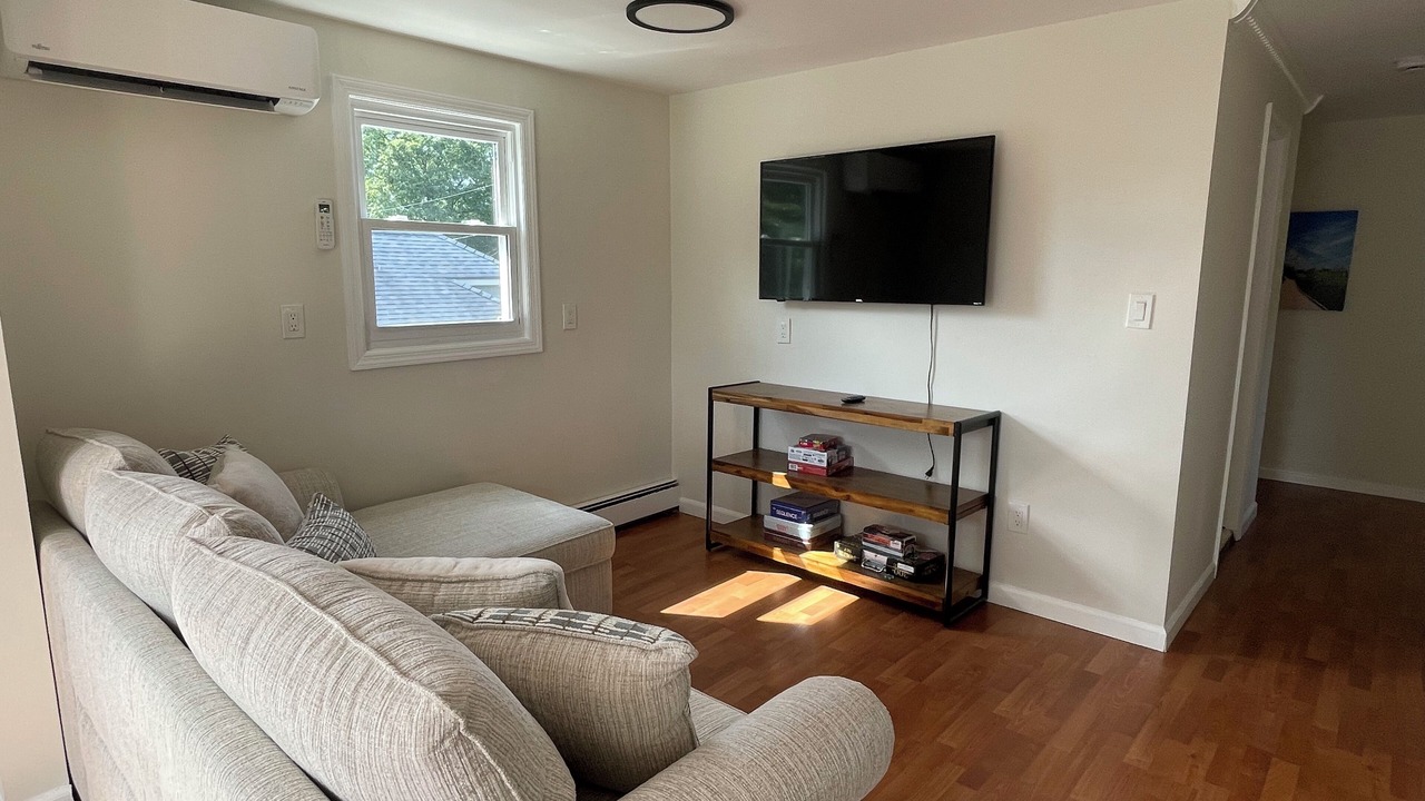 Photo of Livingroom in Farmingdale