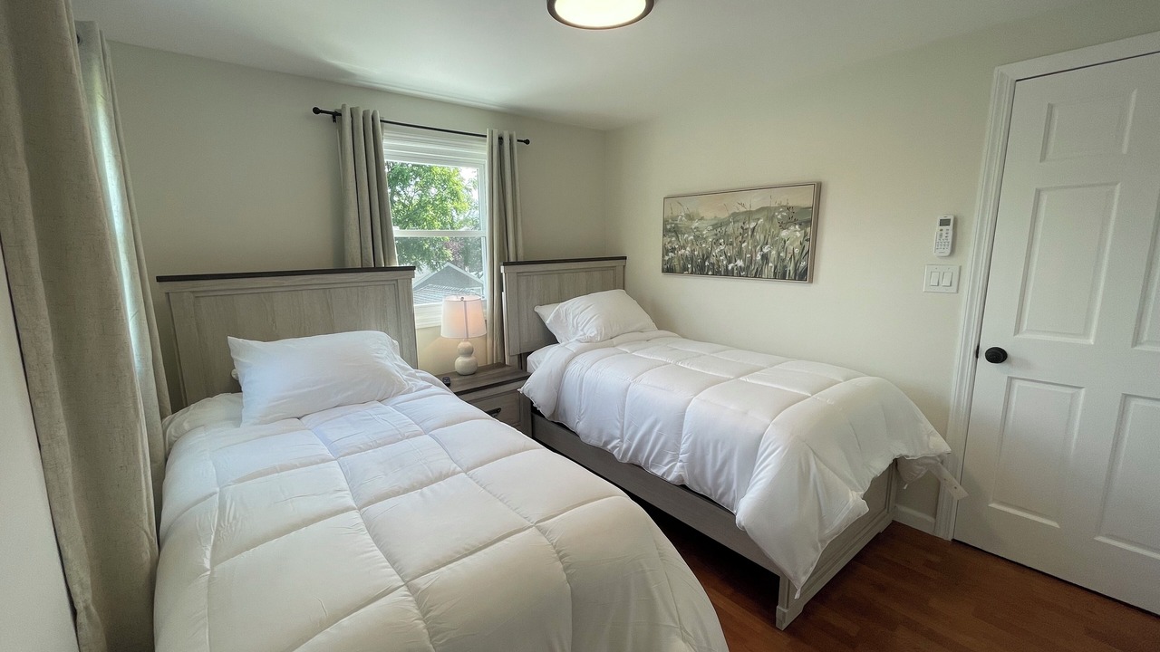 Photo of Bedroom in Farmingdale