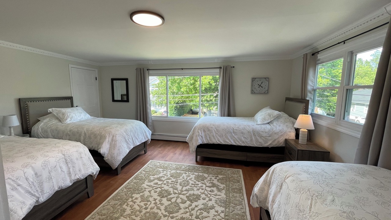 Photo of Bedroom in Farmingdale