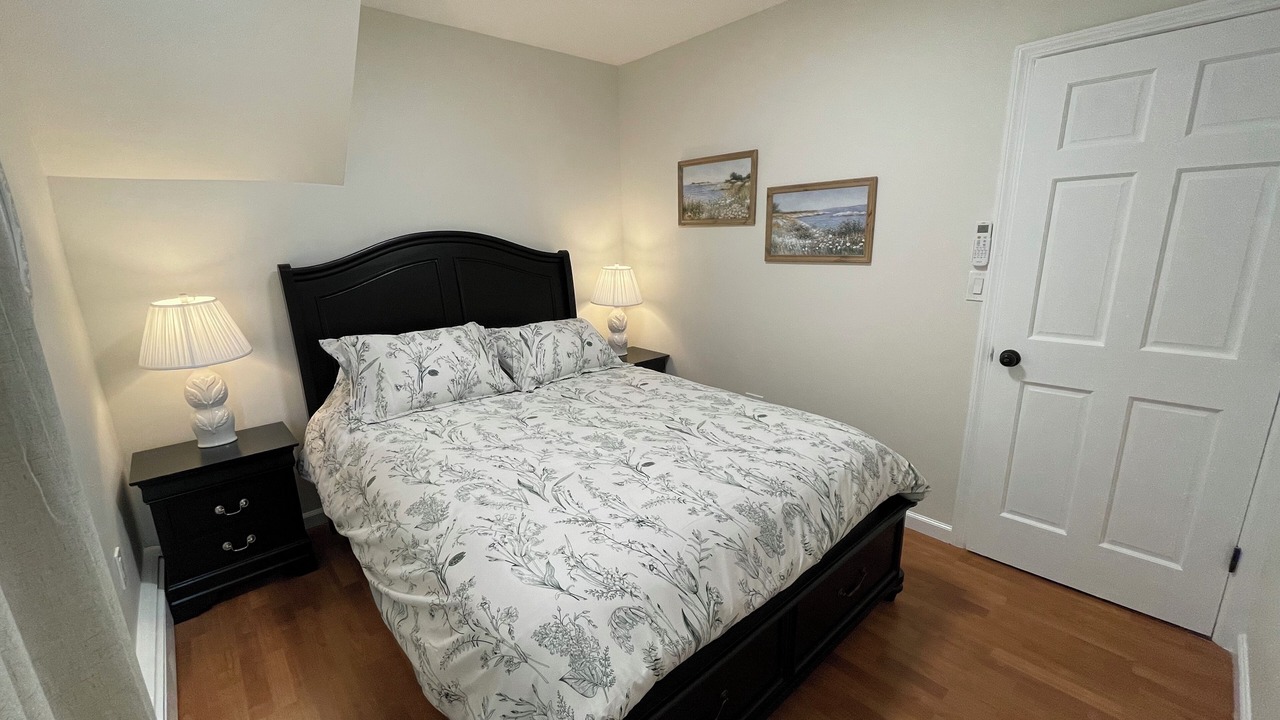 Photo of Bedroom in Farmingdale