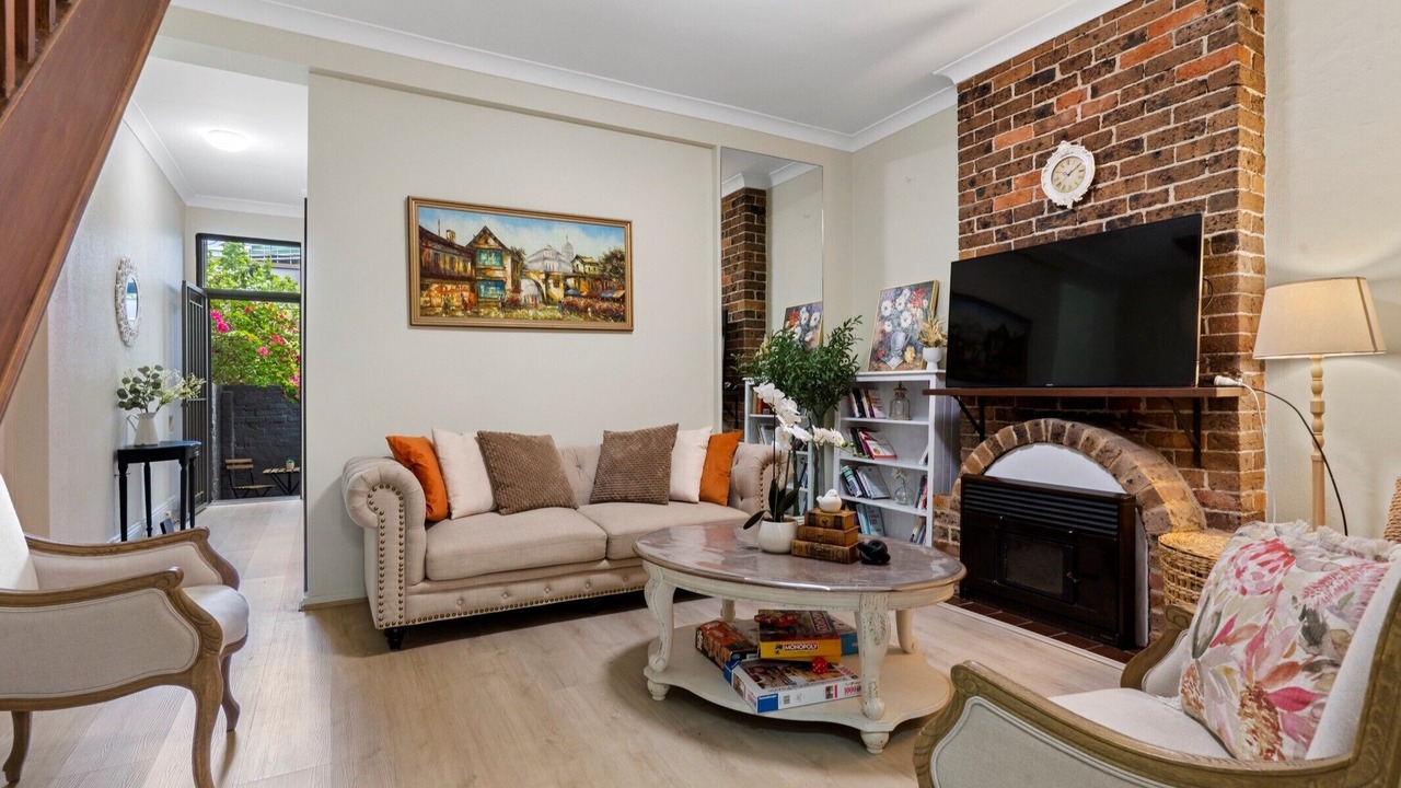 Photo of Livingroom in Pyrmont