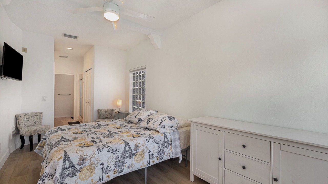 Photo of Bedroom in Cocoa
