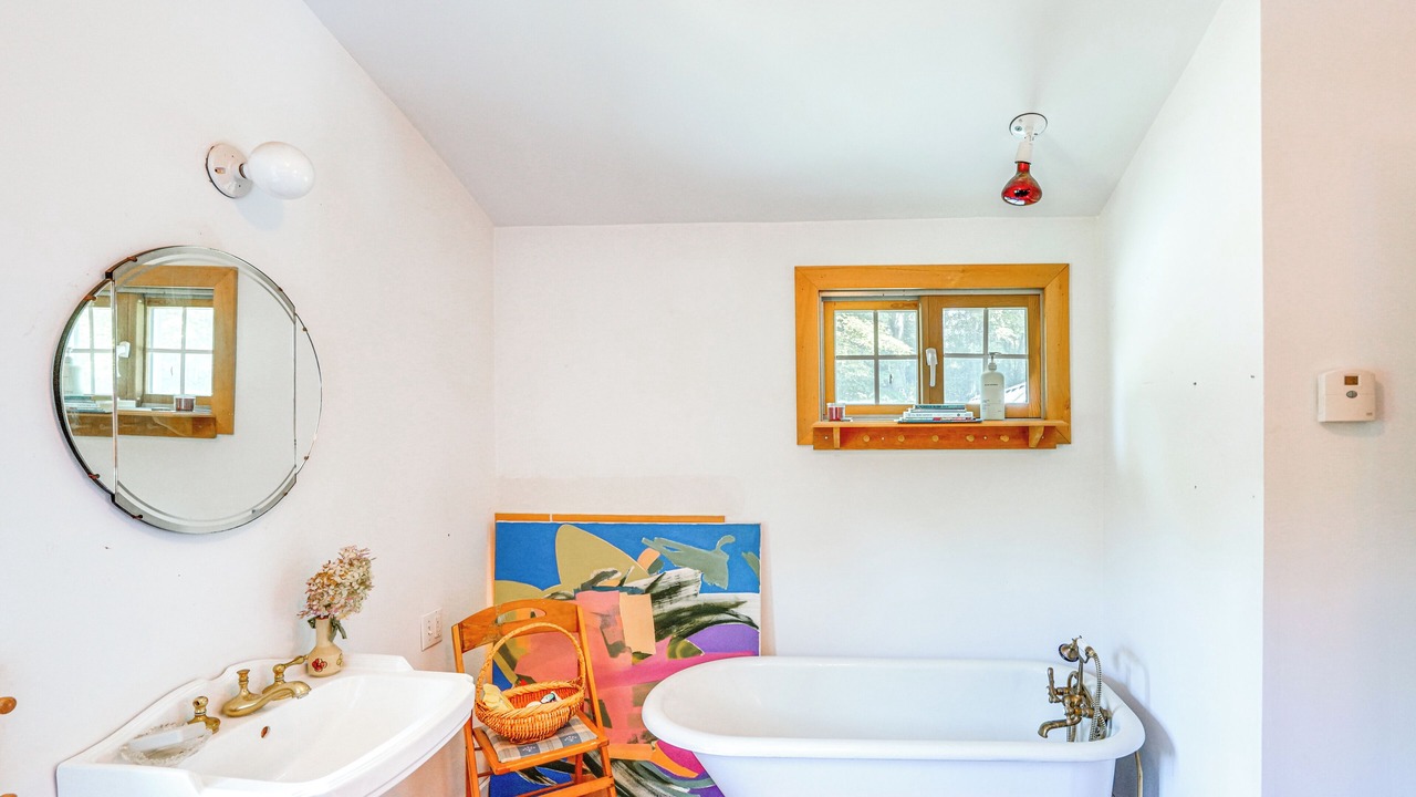 Photo of Bathroom in Taghkanic