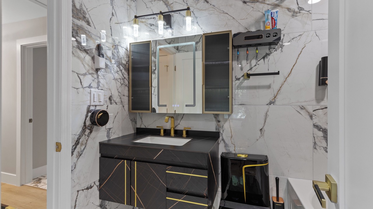 Photo of Bathroom in Lake Ridge