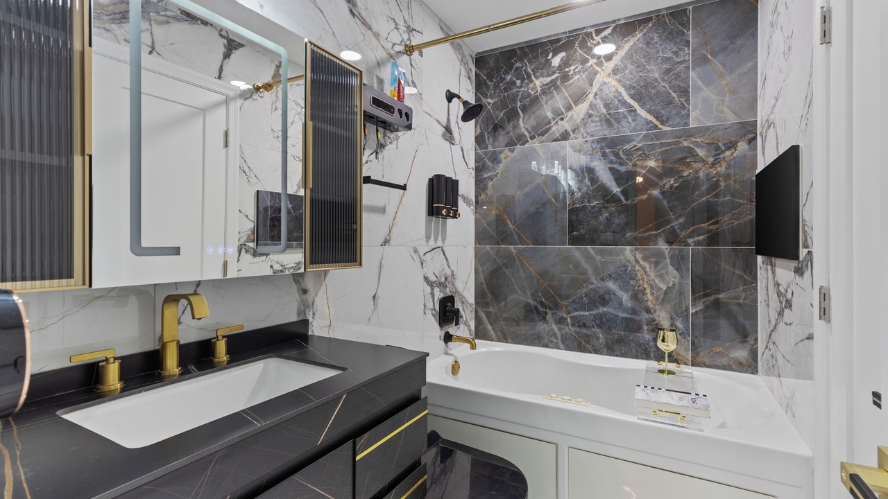 Photo of Bathroom in Lake Ridge
