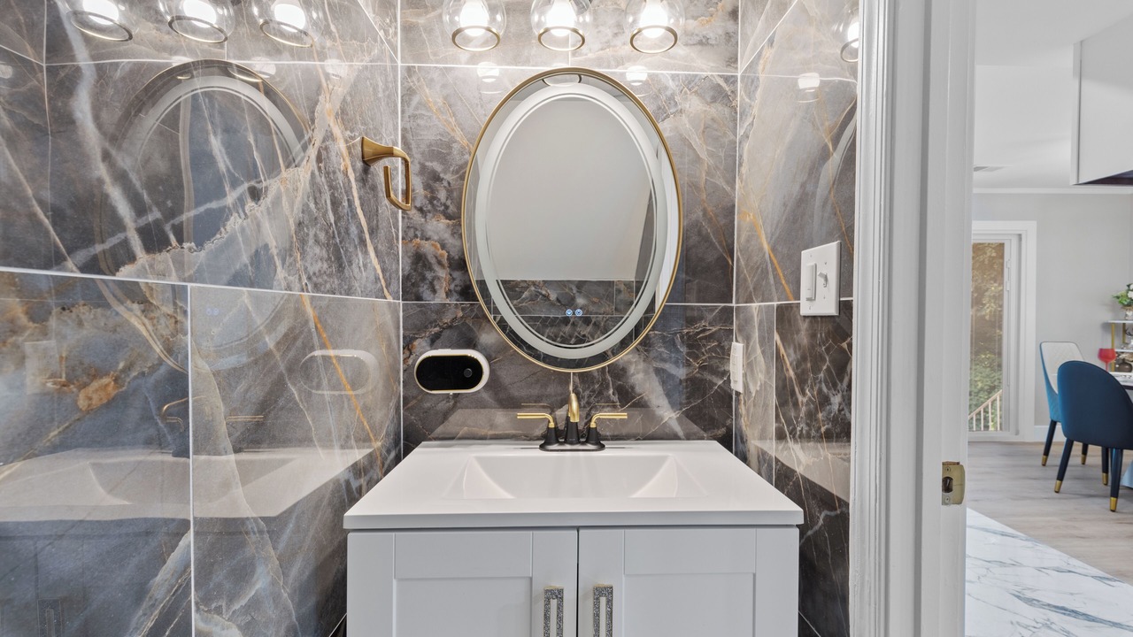 Photo of Bathroom in Lake Ridge