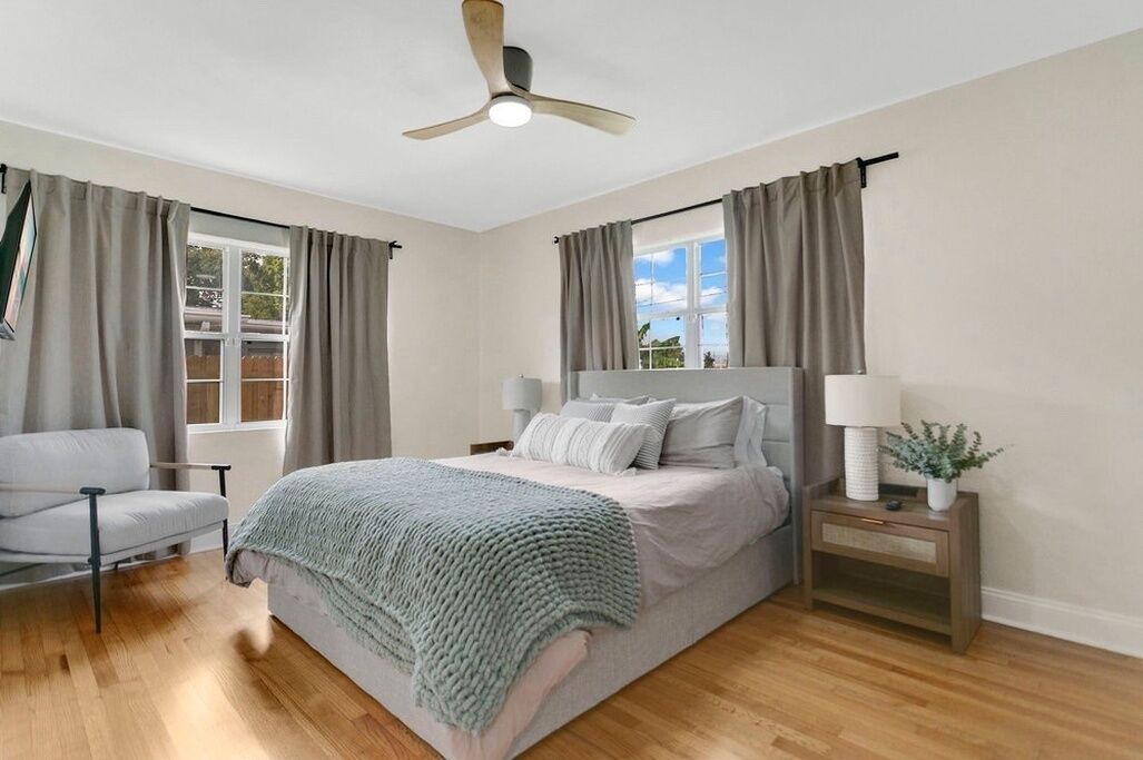 Photo of Bedroom in Pine Castle