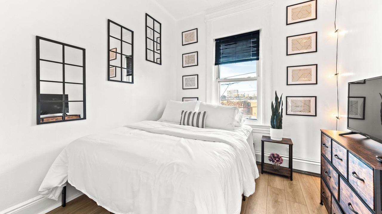 Photo of Bedroom in West New York