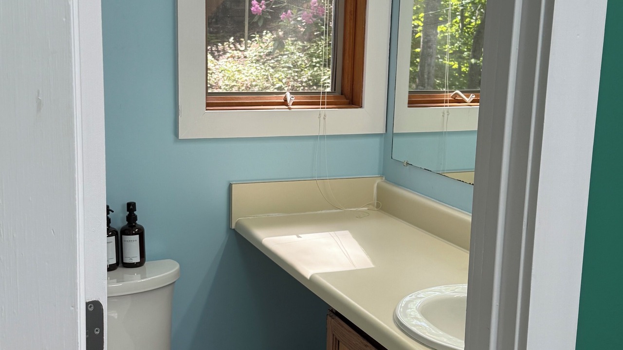 Photo of Bathroom in Pedlars Edge