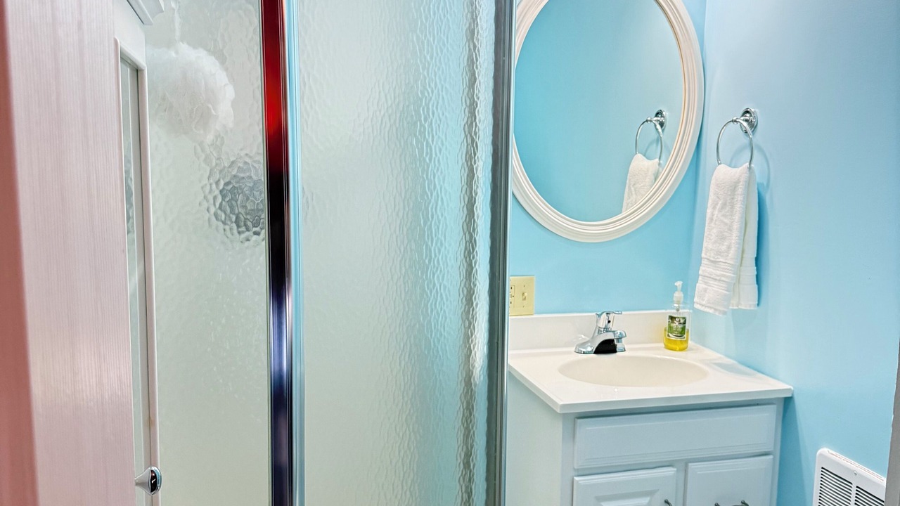 Photo of Bathroom in Pedlars Edge