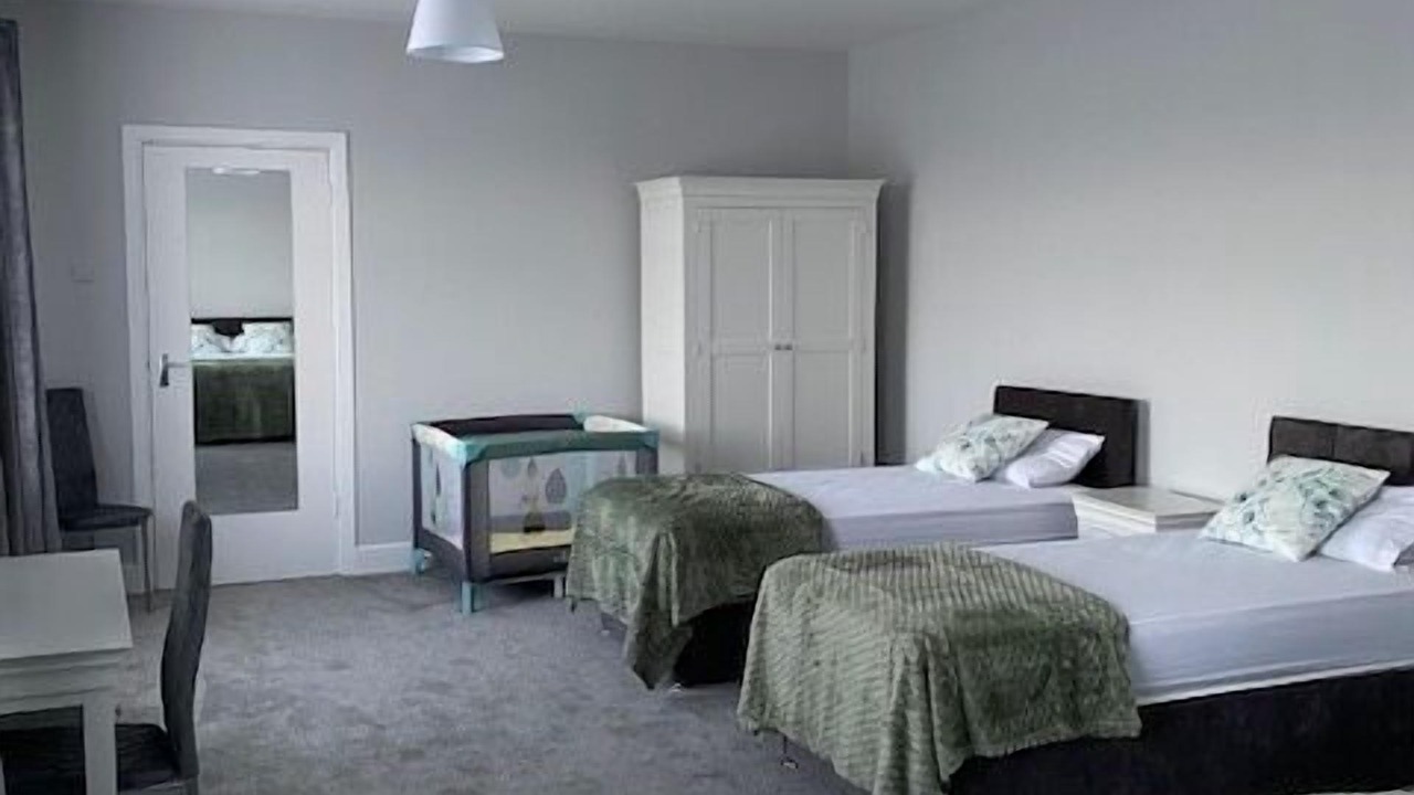 Photo of Bedroom in Roscoe