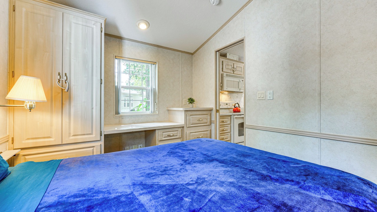 Photo of Bedroom in Salt Springs