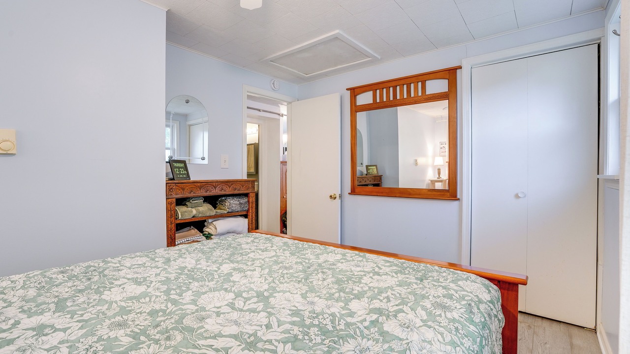 Photo of Bedroom in Bronson