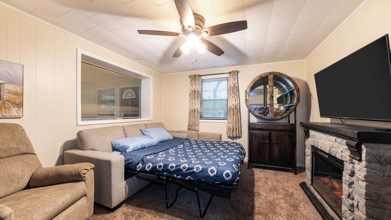Photo of Bedroom in Miller Beach