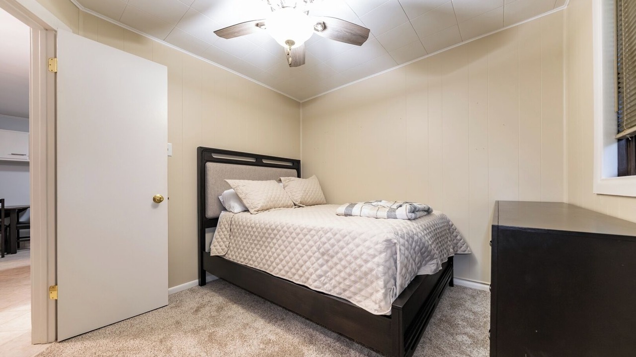 Photo of Bedroom in Miller Beach