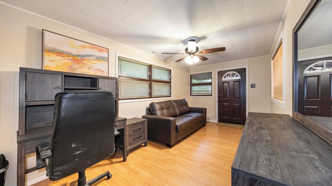 Photo of Livingroom in Miller Beach