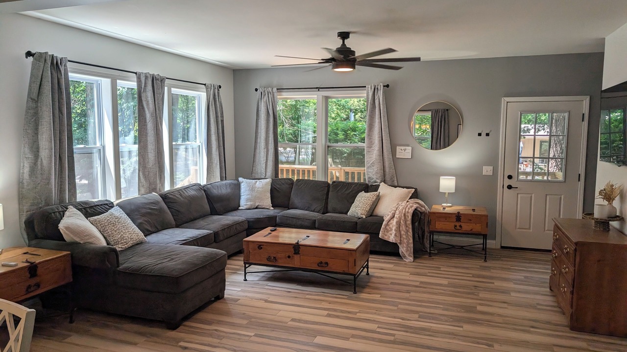 Photo of Livingroom in Michiana Shores