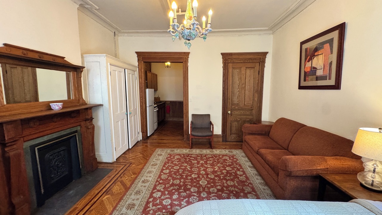 Photo of Livingroom in Central Park North