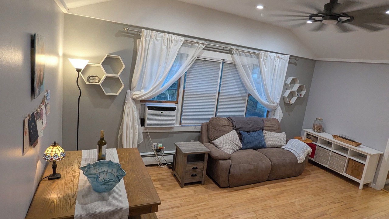 Photo of Livingroom in Mastic Beach