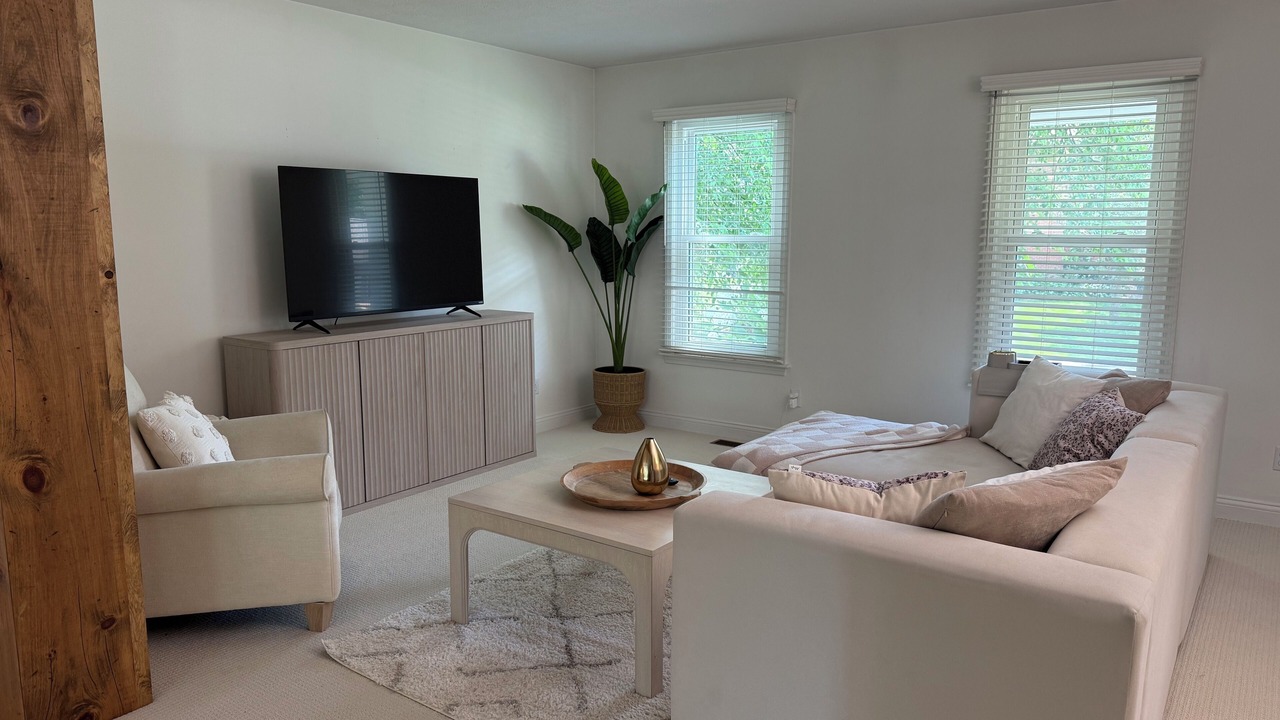 Photo of Livingroom in Granger