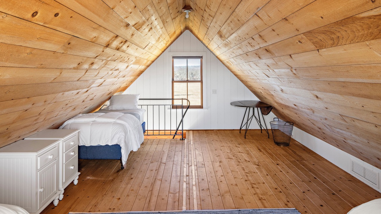 Photo of Bedroom in Chilmark
