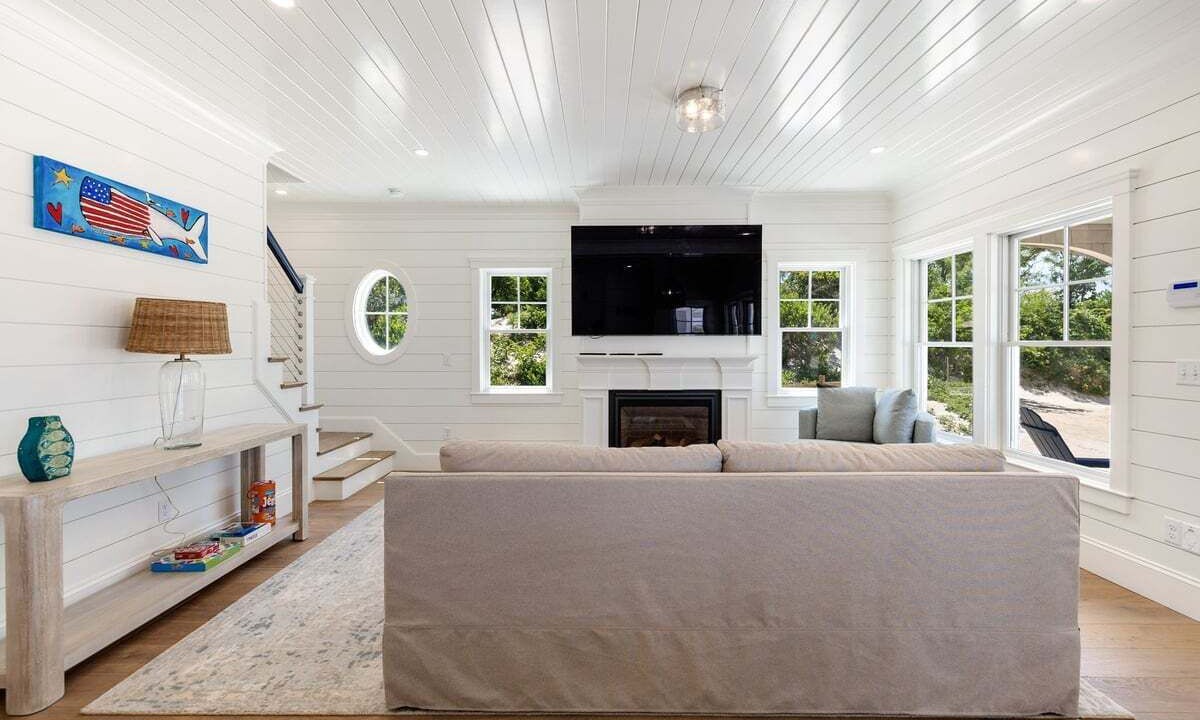 Photo of Livingroom in Dennis