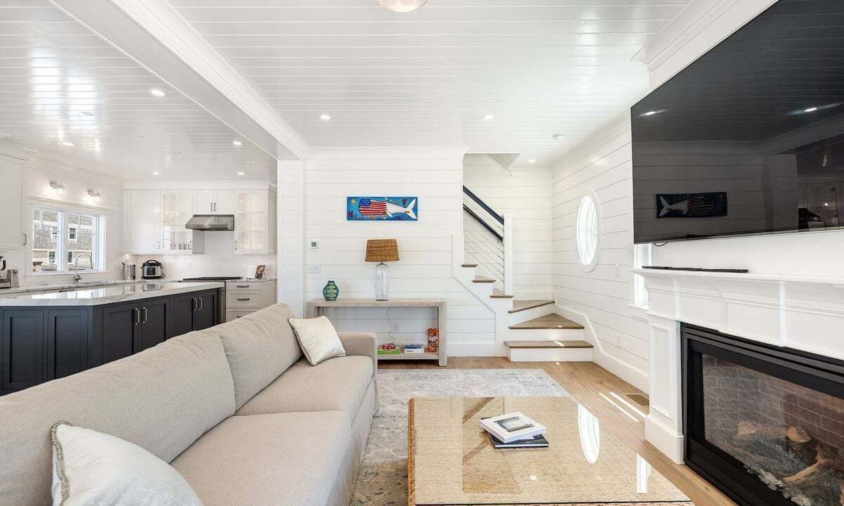 Photo of Livingroom in Dennis