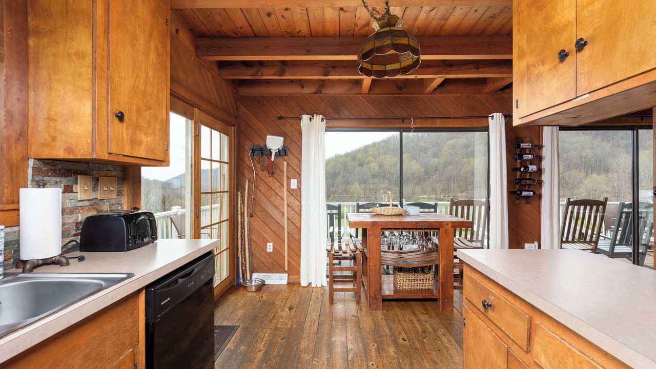 Photo of Kitchen in Lovingston