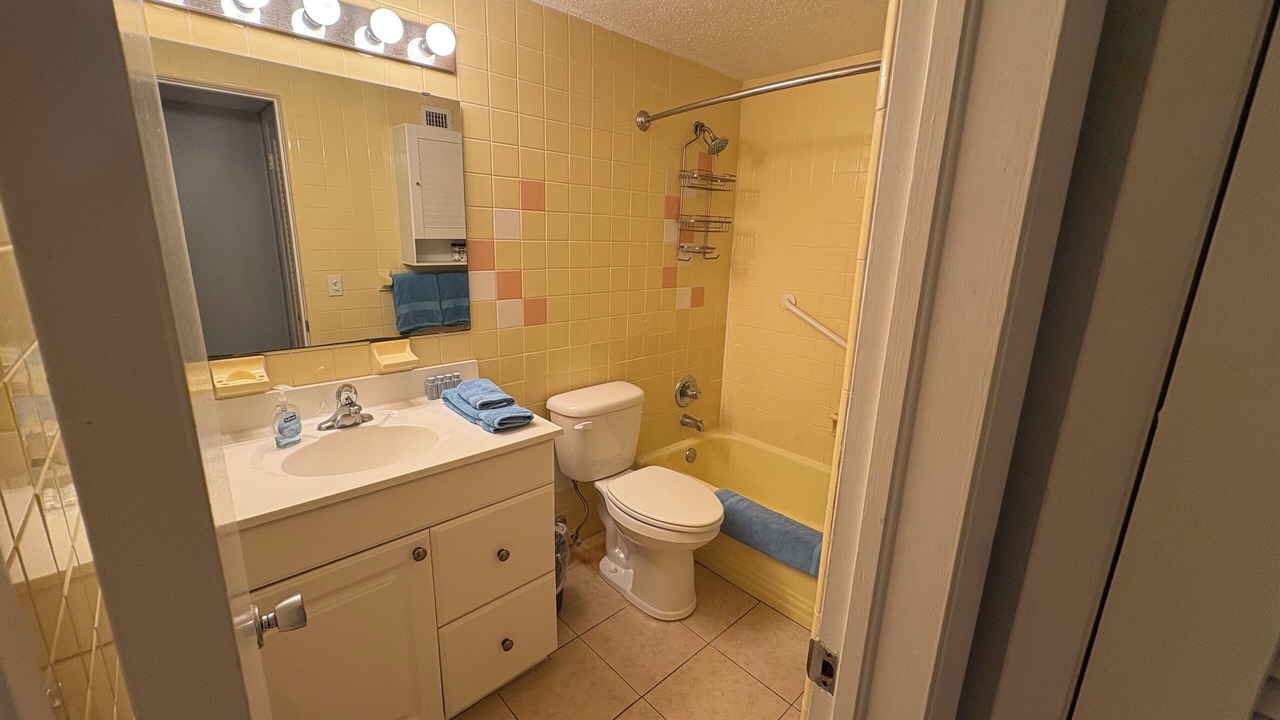 Photo of Bathroom in Cocoa Beach