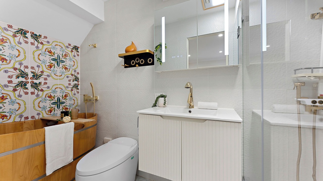 Photo of Bathroom in Petersham North