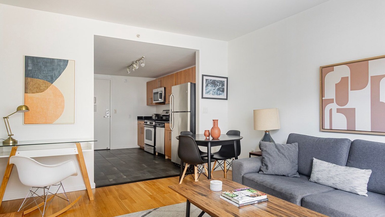 Photo of Livingroom in Hunters Point