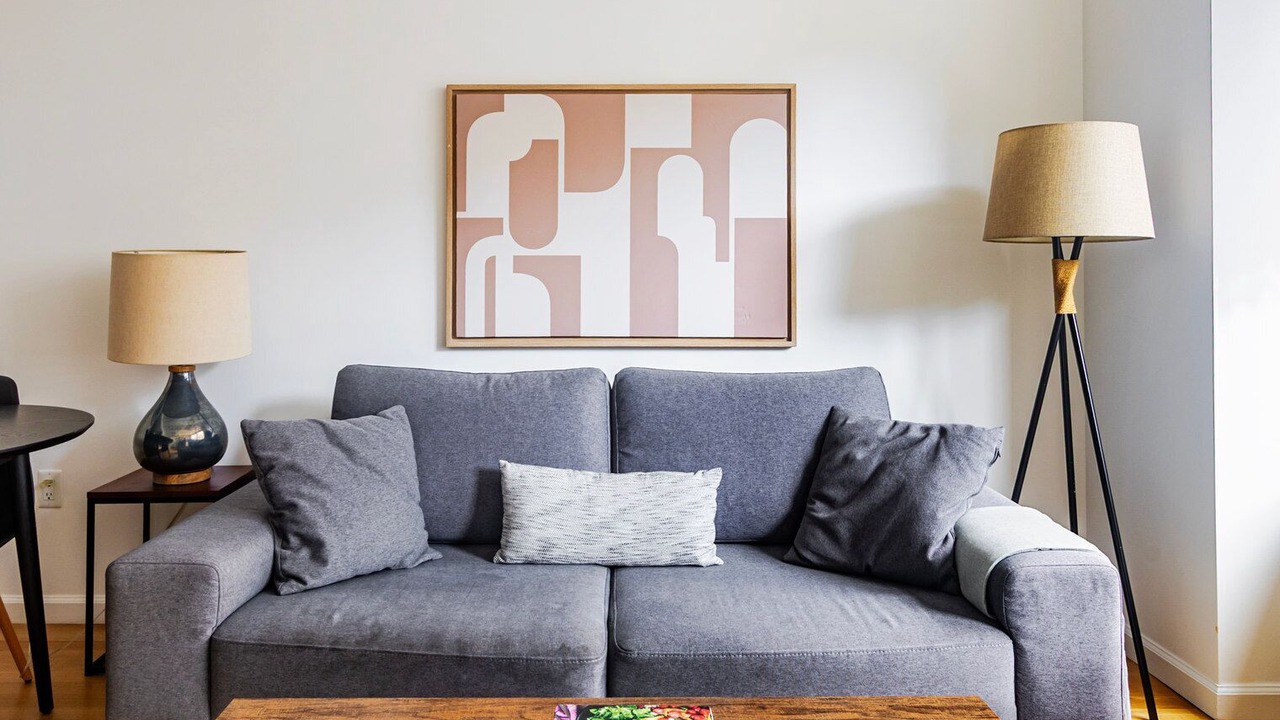 Photo of Livingroom in Hunters Point