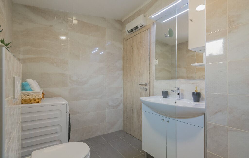 Photo of Bathroom in Grubine