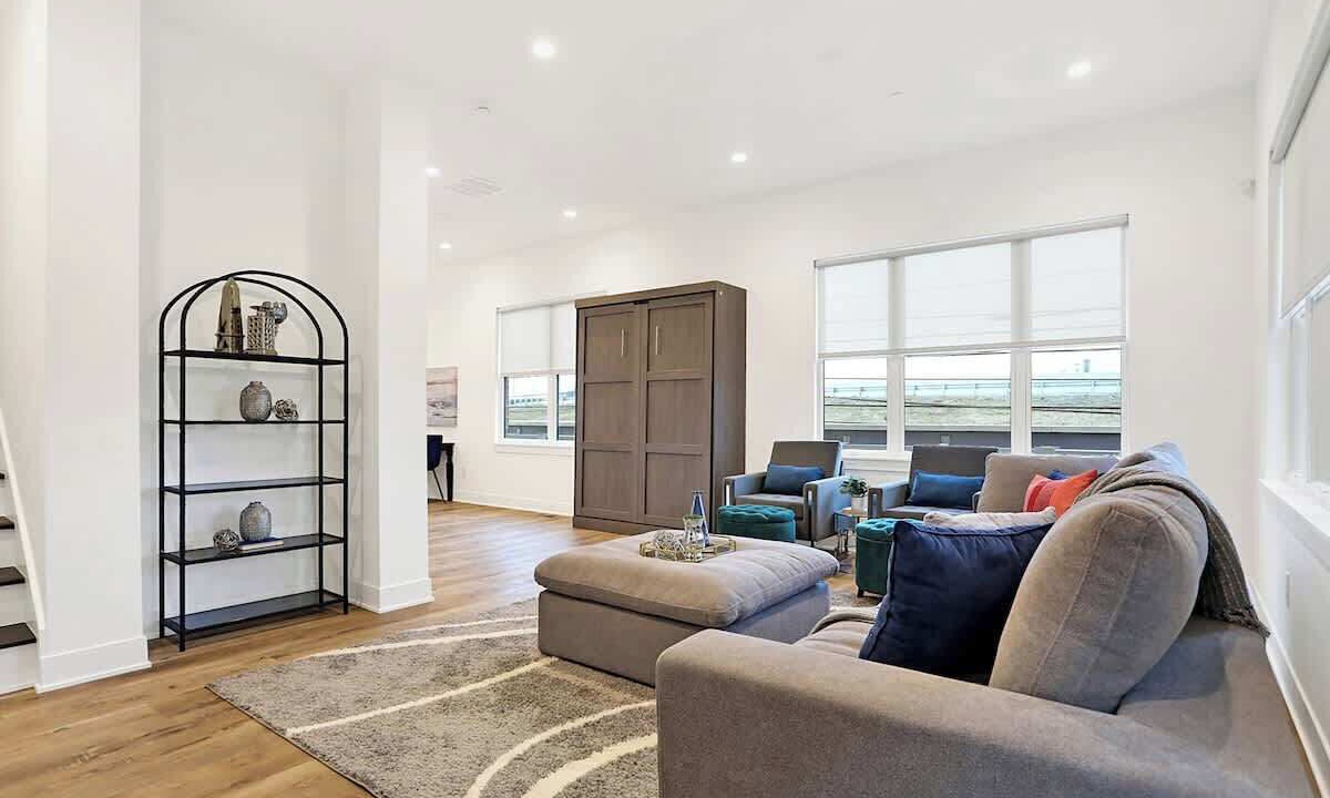 Photo of Livingroom in Lockerbie Square