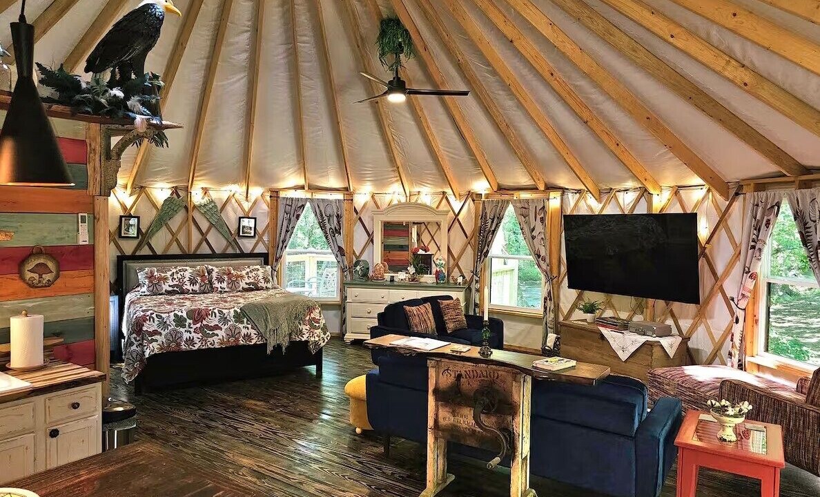 Photo of Livingroom in Gap Mills