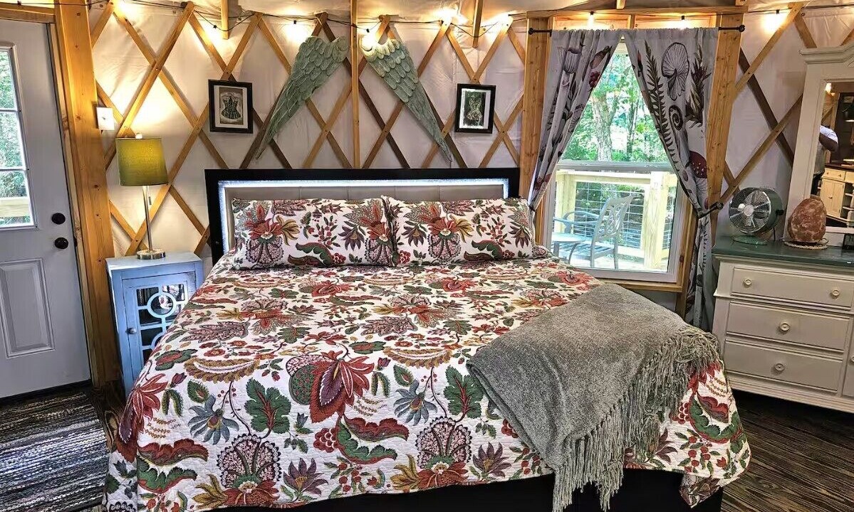 Photo of Bedroom in Gap Mills