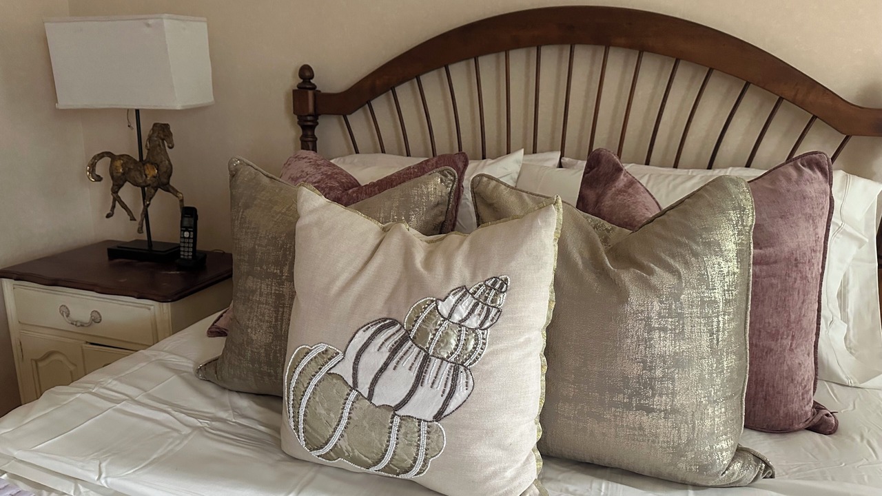 Photo of Bedroom in Head of the Harbor