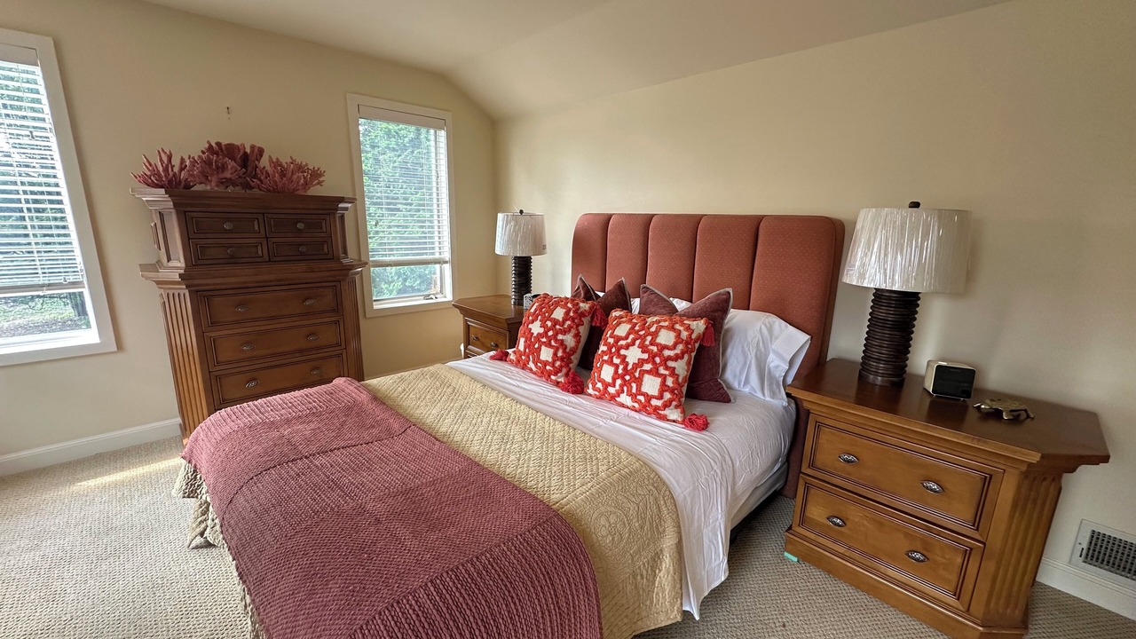 Photo of Bedroom in Head of the Harbor